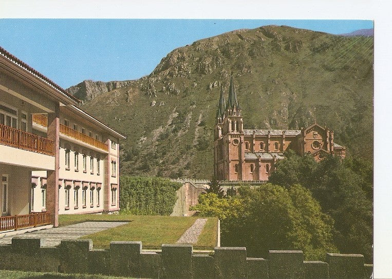 Postal 022559 : Basilica Covadonga (Asturias)