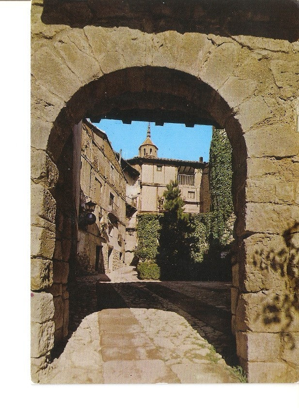 Postal 022979 : Portal del agua, Monumento Nacional, Albarracin (Teruel), nº12