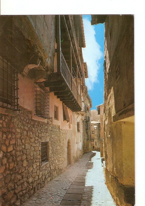 Postal 022987 : Calle Portal de Molina y balcones tipicos, Albarracin (Teruel), nº 26