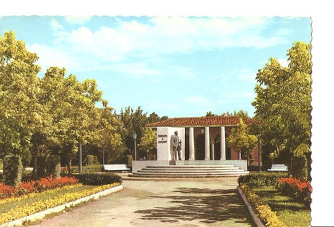 Postal 026594 : Jardines de la Media Luna. Monumento a Sarasate, Pamplona