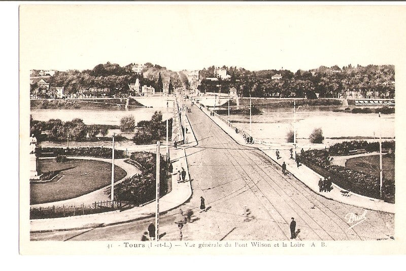 Postal 026794 : Tours, Pont Wilson et la Loire