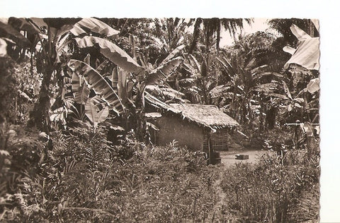 Postal 026989 : Une Case de Brousse, Abidjan