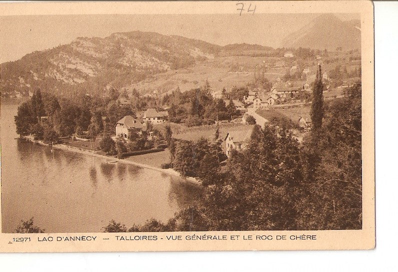 Postal 027003 : Lac dAnnecy - Talloires vue generale et le Roc de Chere