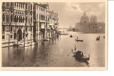Postal 027112 : Venezia. Palazzi Cavalli, Barbaro, e Pisani, Canal Grande