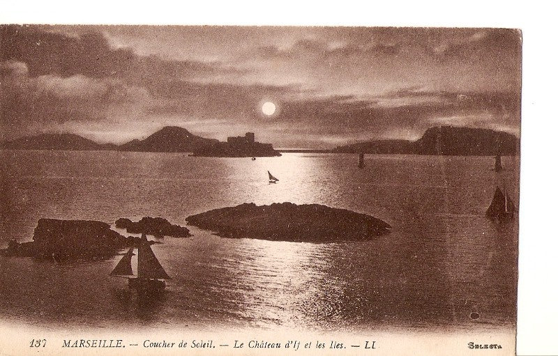 Postal 027114 : Marseille. Coucher de Soleil. Le Château dIf et les lies