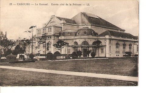 Postal 027116 : Cabourg. Le Kursaal. Entree côte de la Pelouse