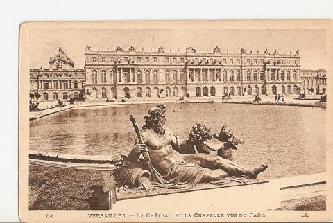 Postal 027130 : Versailles - Le Château et la Chapelle vus du Parc