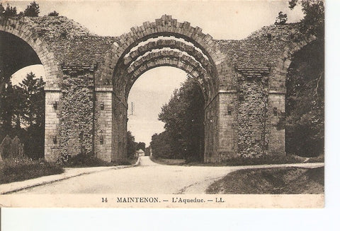 Postal 027134 : Maintenon. LAquedue