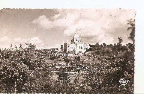 Postal 027162 : Lisieux (Calvados) - La Basilique