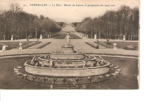 Postal 027359 : Versailles - Le Parc - Bassin de Latone et perspective du tapis vert