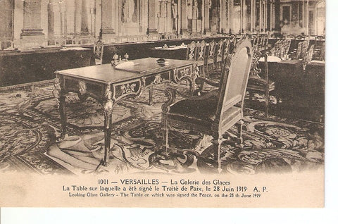 Postal 027371 : Versailles - La Galerie des Glaces, La Table sur laquelle a ete signe le Traite de Paix