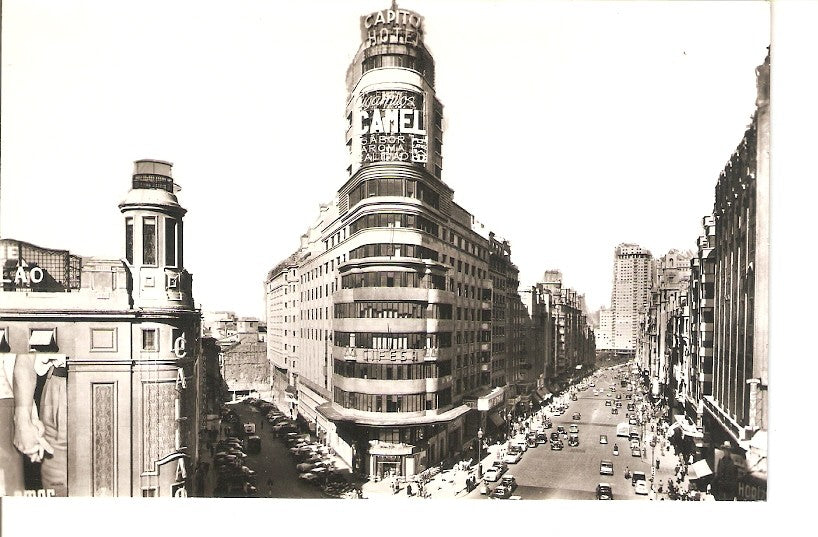 Postal 027498 : Avenida de Jose Antonio y Capitol. Madrid