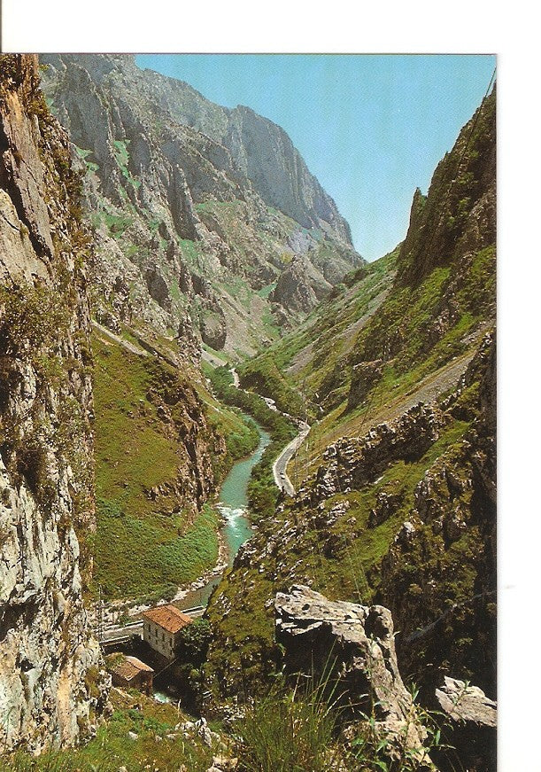 Postal 027548 : Picos de Europa, Desfiladero de la Hermida
