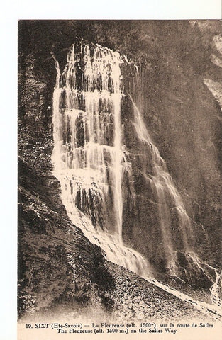 Postal 027627 : Sixt (Hte-S.) - Le Pleureuse, sur la route de Salles