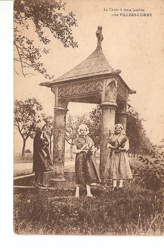 Postal 027638 : La Croix à trois jambes pres Villers-LOrme