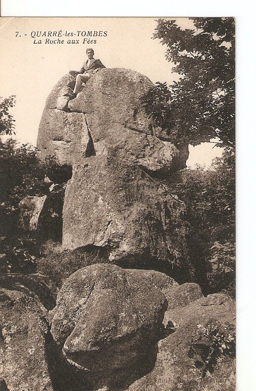 Postal 027648 : Quarre-les-Tombes, La Roche aux Fees