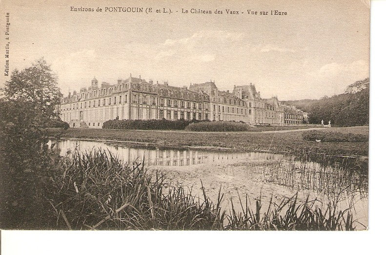 Postal 027688 : Environs de PontGouin - Le Château des Vaux - Vue sur lEure