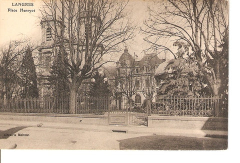 Postal 027707 : Langres, Place Henryot