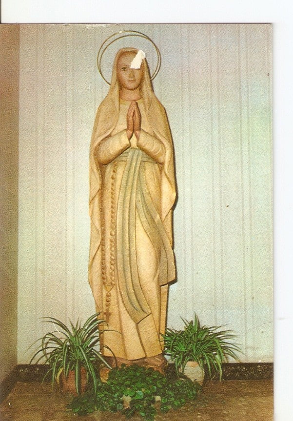 Postal 027768 : Imatge de Na; Sra. De Lourdes, venerada en el seu Temple Parroquial de Barcelona