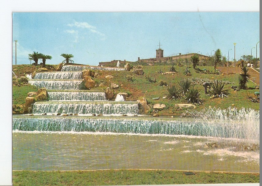 Postal 027797 : Fuente y Castillo de Montjuich, Barcelona