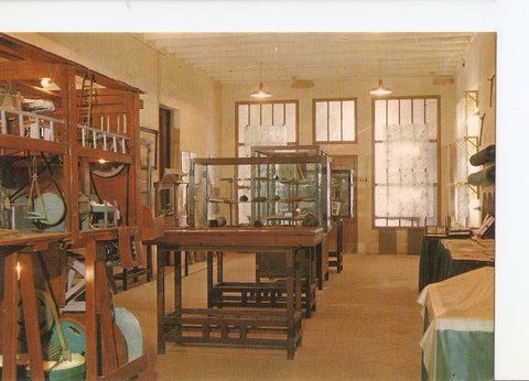 Postal 027995 : Capellades - Museu Nacional del Paper, Exposicion de caratulas y utillajes antiguos para fabricar papel