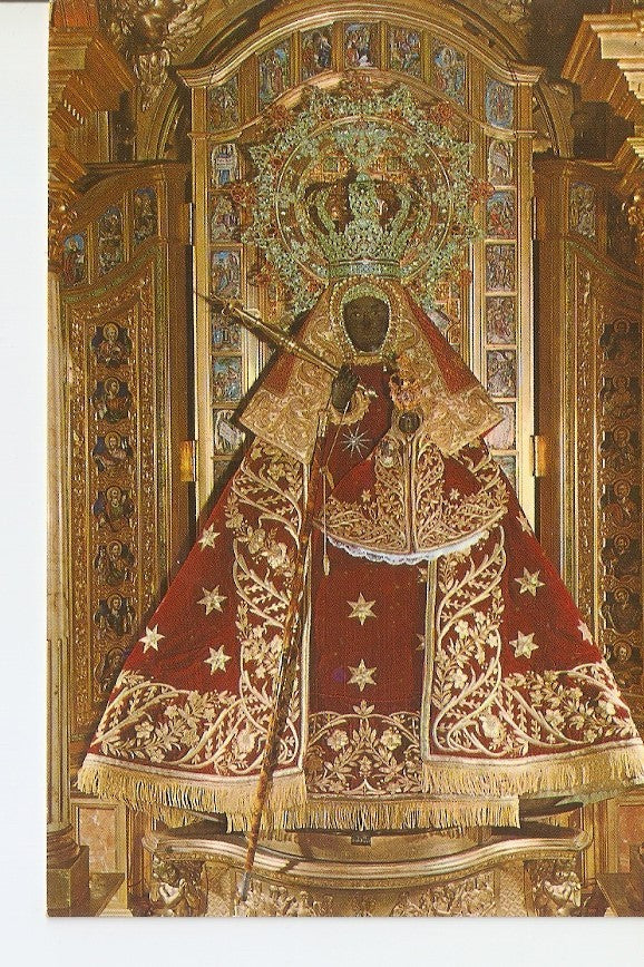 Postal 028028 : Guadalupe. Escultura de la Virgen (Siglo XII) en el trono (Siglo XX)