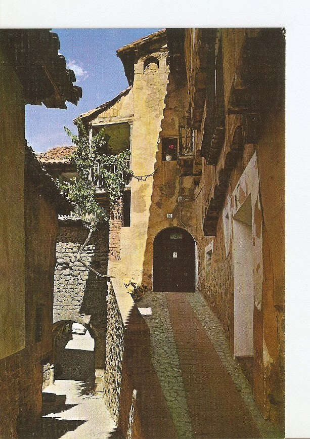 Postal 028080 : Albarracin (Teruel), Rincon tipico y Portal de Molina