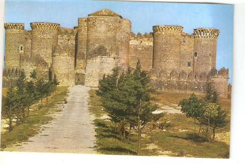 Postal 028739 : Vista general del Castillo desde la pista de acceso de coches. Belmonte