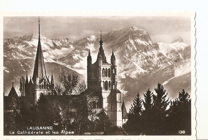 Postal 028749 : Lausanne, La Cathedrale et les Alpes