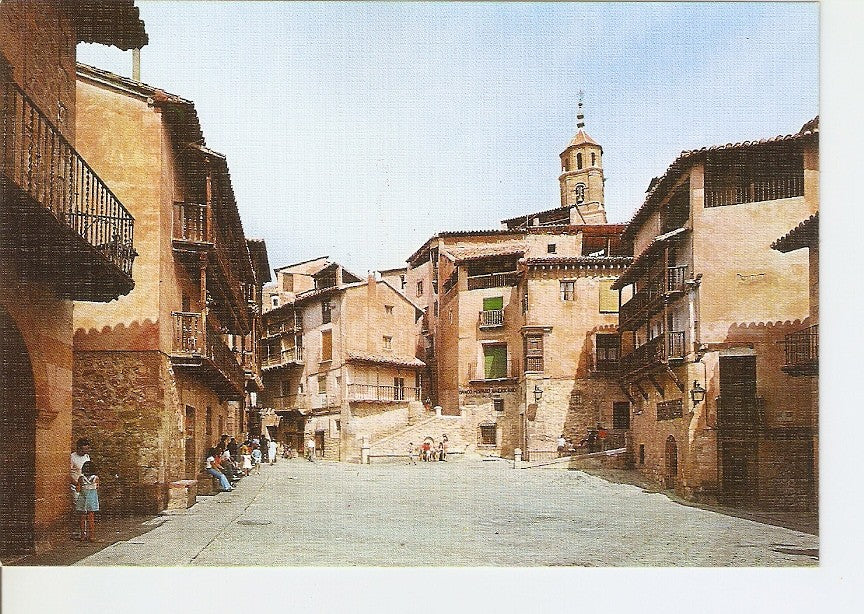 Postal 028931 : Albaracin (Teruel). Ciudad Historica y Monumental, Plaza del Generalisimo
