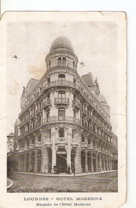 Postal 029303 : Lourdes - Hotel moderne, Magasin de lHôtel Moderne