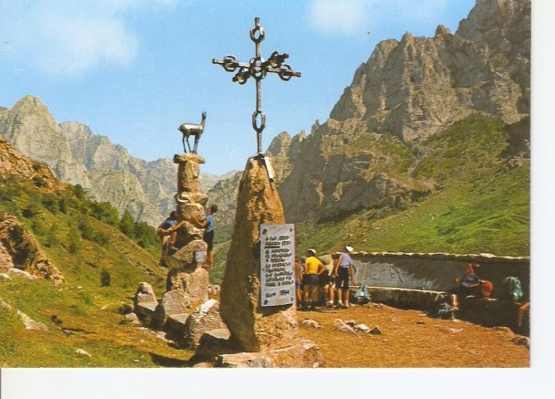 Postal 028628 : Picos de Europa, Mirador del Tombo. Al fondo  Hoz de Cain