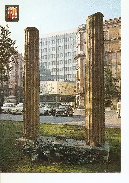 Postal 022441 : Columnas romanas en la Plaza Nueva