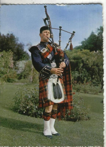 Postal 000946: Piper in the Wallace Tartan: gaitero escoces