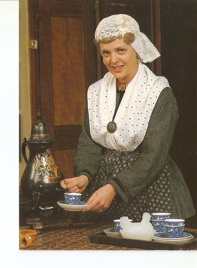 Postal 024485 : Drentse Klederdracht. Museumboerderij In de Ar