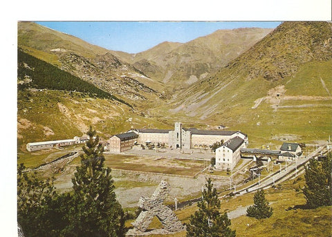 Postal 024600 : Al fondo el Coll de Finestrelles. Nuria