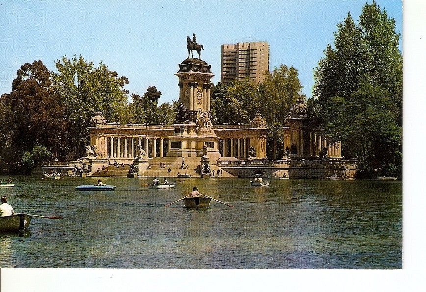 Postal 024725 : Parque del Retiro. Estanque y Monumento a Alfonso XII. Madrid