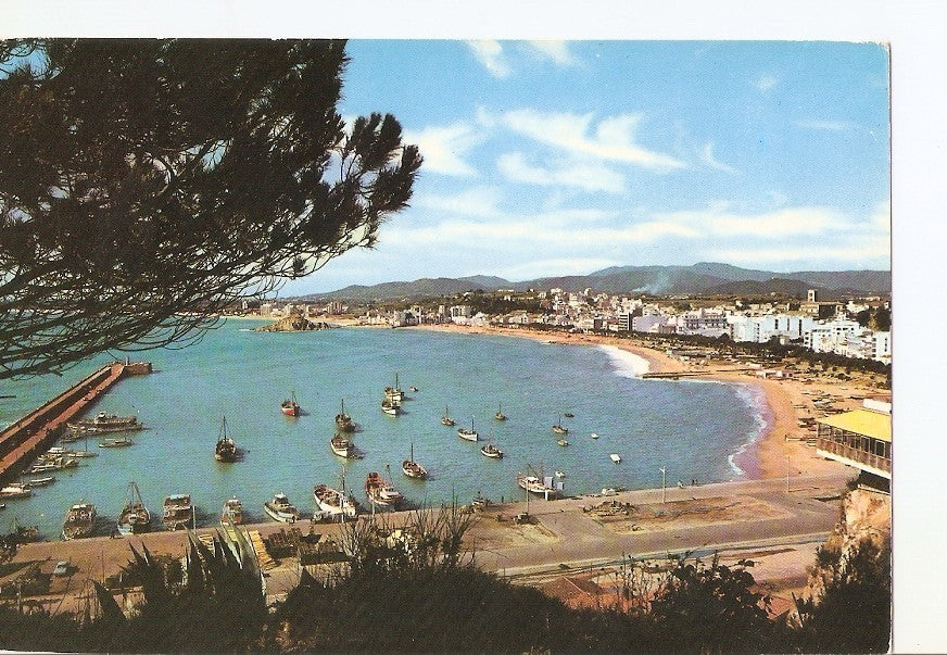 Postal 024750 : Puerto y playa. Blanes (Costa Brava)