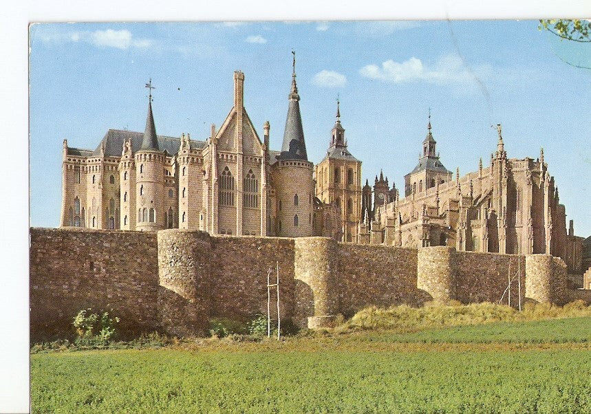 Postal 025192 : Murallas. Catedral y palacio. Astorga