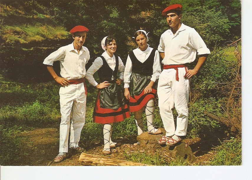 Postal 025301 : España Tipica. Folklore Vasco