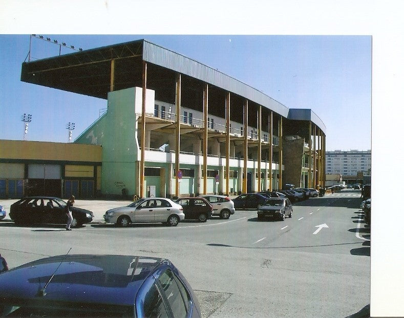 Postal 025356 :  Exterior de estadio de futbol