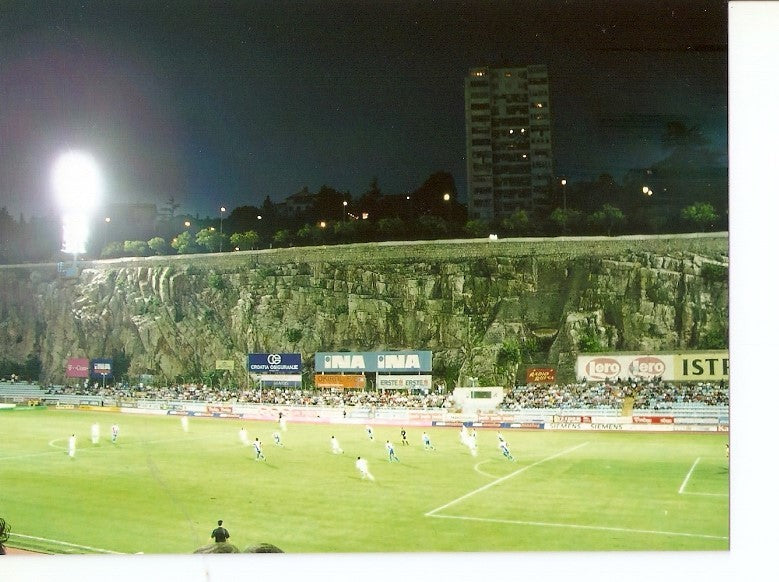 Foto Futbol 025372 : Estadio de futbol ?