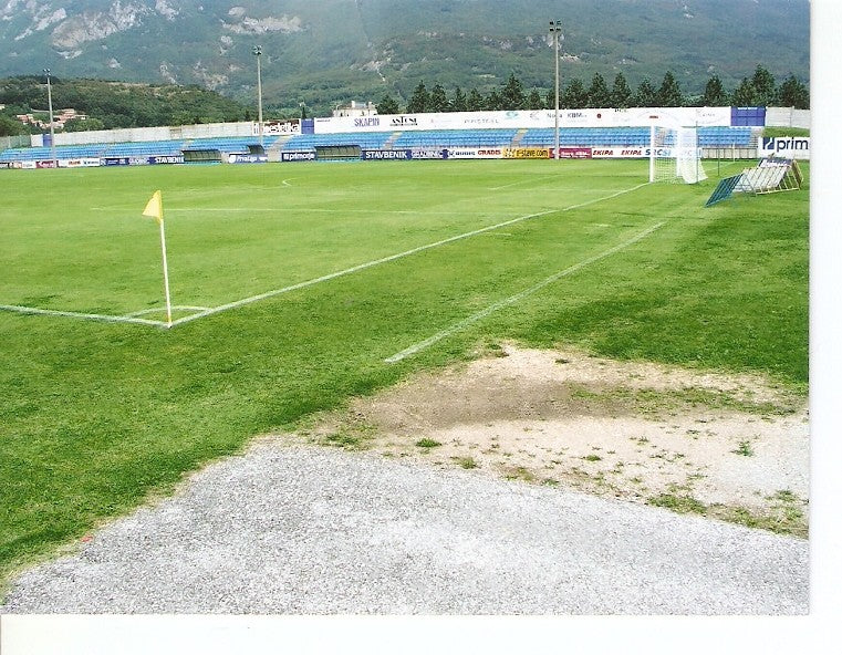 Foto Futbol 025399 : Estadio de futbol ?