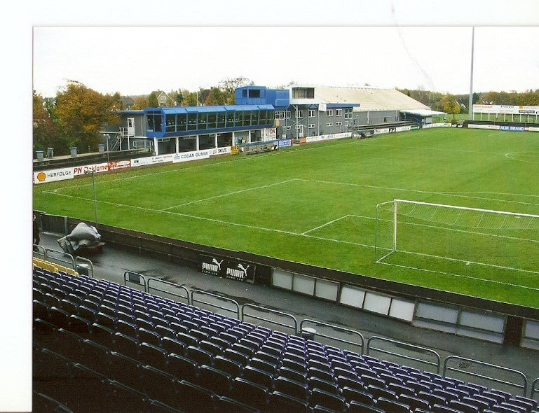 Foto Futbol 025451 : Estadio de futbol aleman ?