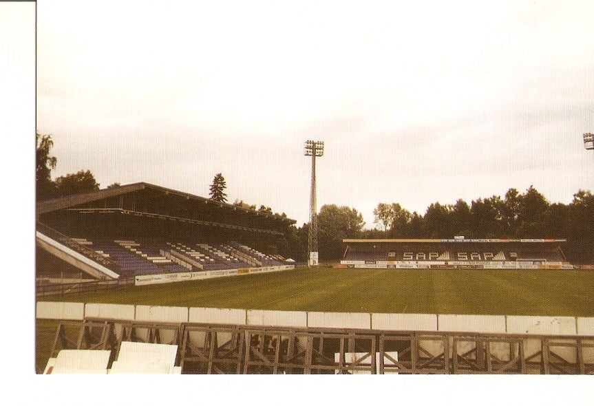 Postal 025520 : Valkeakoski - Finlandia. Tehtaan Kentta F.K. Haka