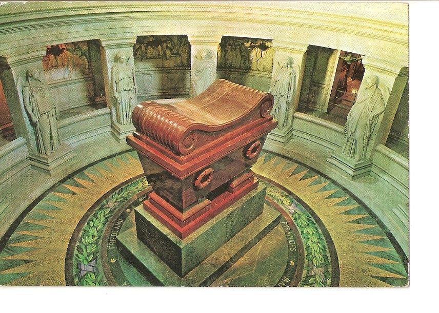 Postal 025560 : Tombeau de Naopoleon aux Invalides. Paris