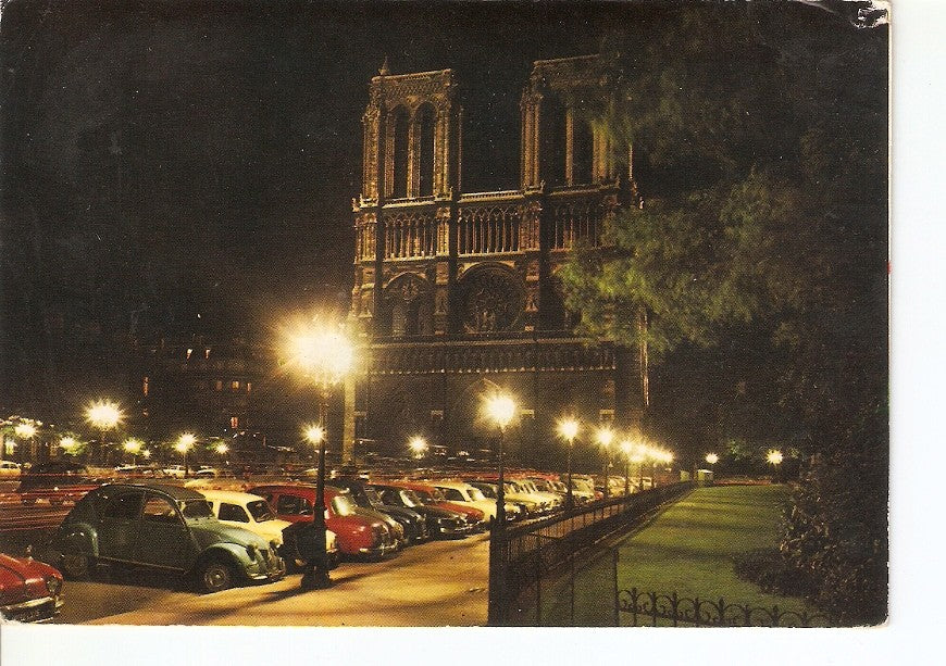 Postal 025561 : Notre-Dame la nuit Paris. Estilo gotico