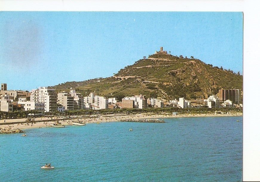 Postal 025671 : Vista parcial y castillo de San Juan. Blanes. Costa Brava