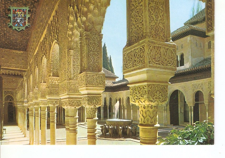 Postal 025725 : Capiteles. Patio de los Leones. Alhambra (Granada)
