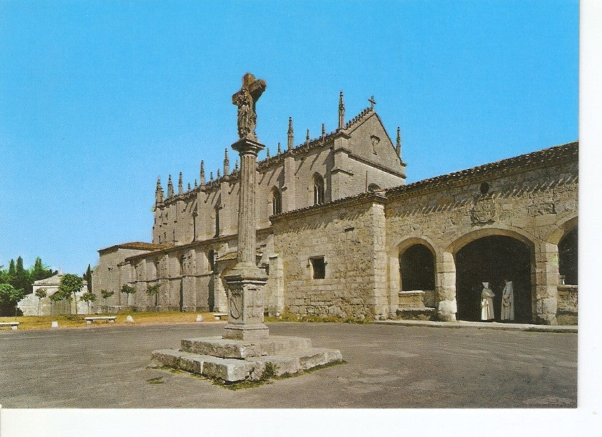 Postal 025782 : Entrada a la iglesia. Burgos